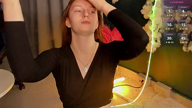 AngelWisee online show from May 1, 2026, 3:11 am