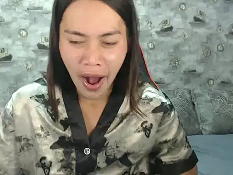 Snapshot of Femme_Hera chatting on November 12, 2025, 11:41 pm Femme Hera online show from November 12, 2025, 11:41 pm