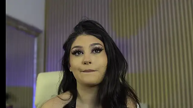 KeylaNoir online show from April 6, 2026, 9:32 am