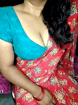 shreyareddy99 online show from February 28, 2026, 11:04 pm