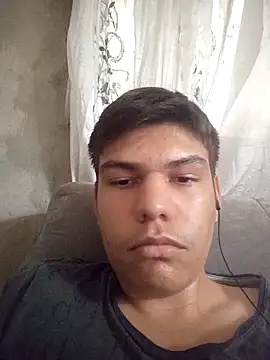 LucasHenriqueGomes online show from October 27, 2025, 3:57 pm