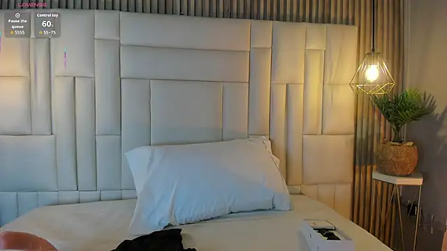 VenuzSofia online show from January 15, 2026, 10:46 pm