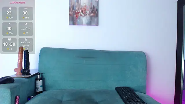 evelinmartinez online show from April 6, 2026, 7:48 pm