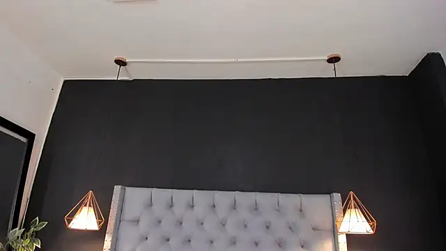 Angy-Avila online show from December 22, 2025, 3:50 am