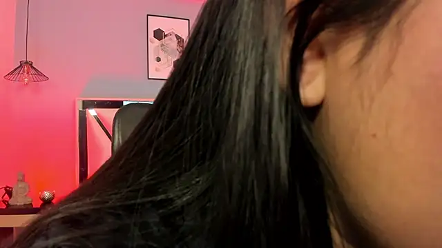 mia jagger online show from July 7, 2026, 3:42 am