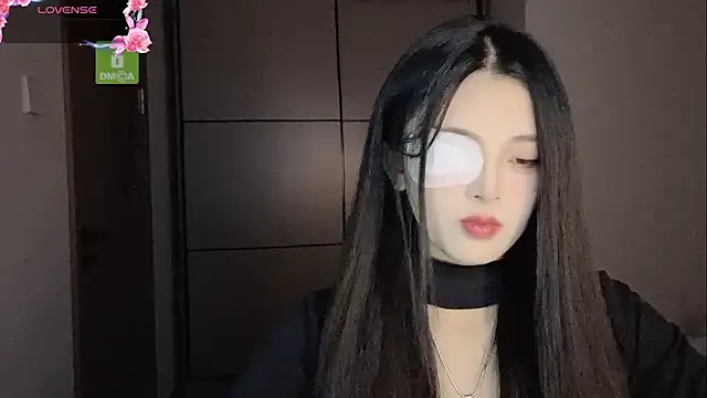 ronronner233 online show from November 3, 2025, 1:47 pm