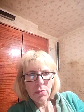 Georgette466 online show from May 17, 2026, 5:46 pm
