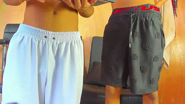 Snapshot of wild_best chatting on November 11, 2025, 7:52 pm wild best online show from November 11, 2025, 7:52 pm