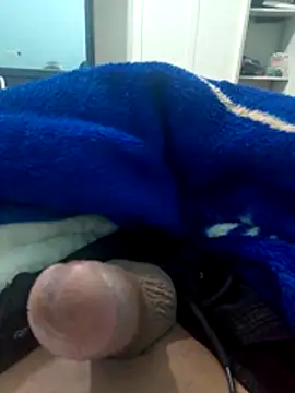 Snapshot of Ayoub_ben27 chatting on November 24, 2025, 7:08 am Ayoub ben27 online show from November 24, 2025, 7:08 am