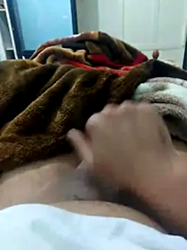 Snapshot of Ayoub_ben27 chatting on March 21, 2026, 10:13 pm Ayoub ben27 online show from March 21, 2026, 10:13 pm