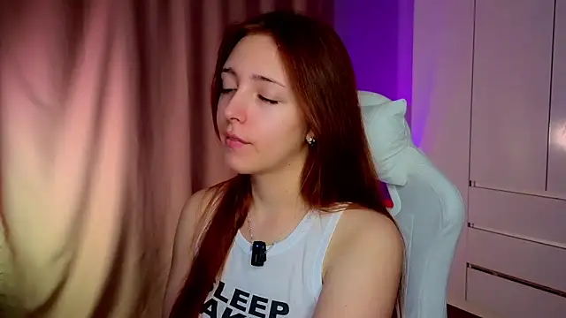 Snapshot of musefox chatting on March 19, 2026, 12:21 am musefox online show from March 19, 2026, 12:21 am