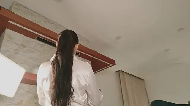 SiennaRosse online show from February 13, 2026, 9:04 pm