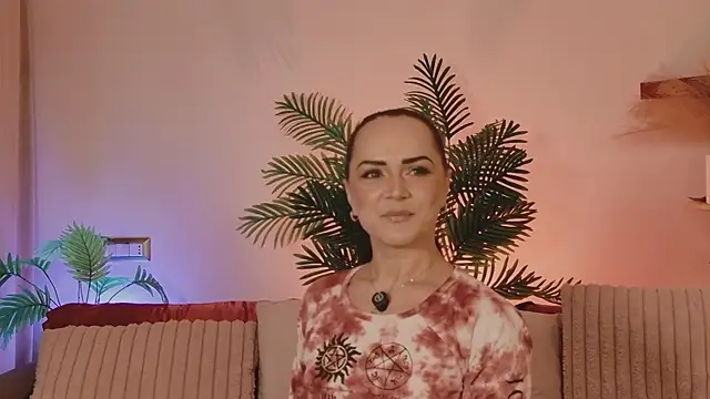 SiennaRosse online show from February 16, 2026, 9:24 pm