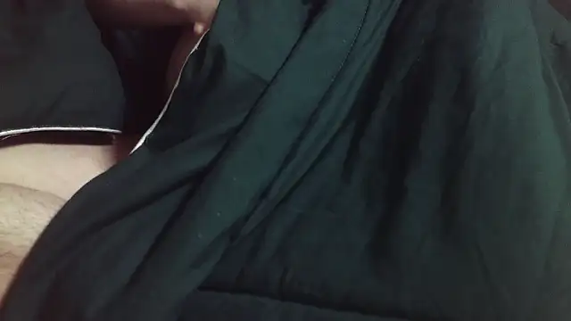 Snapshot of Stripholyday chatting on November 20, 2025, 2:29 pm Stripholyday online show from November 20, 2025, 2:29 pm