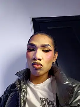Snapshot of FernandaFox_ chatting on April 24, 2026, 3:41 am FernandaFox online show from April 24, 2026, 3:41 am