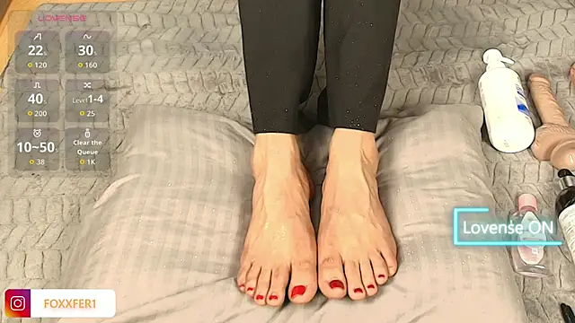 Snapshot of FernandaFox_ chatting on April 2, 2026, 3:46 am FernandaFox online show from April 2, 2026, 3:46 am