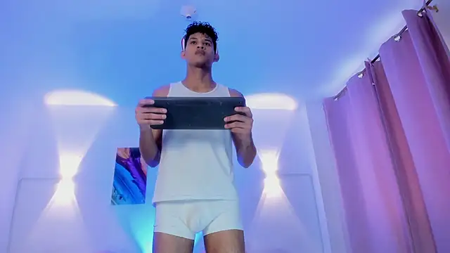 KamiSuarez online show from December 22, 2025, 6:41 pm