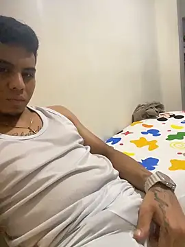 Snapshot of MichaManu7 chatting on November 8, 2025, 3:43 am MichaManu7 online show from November 8, 2025, 3:43 am