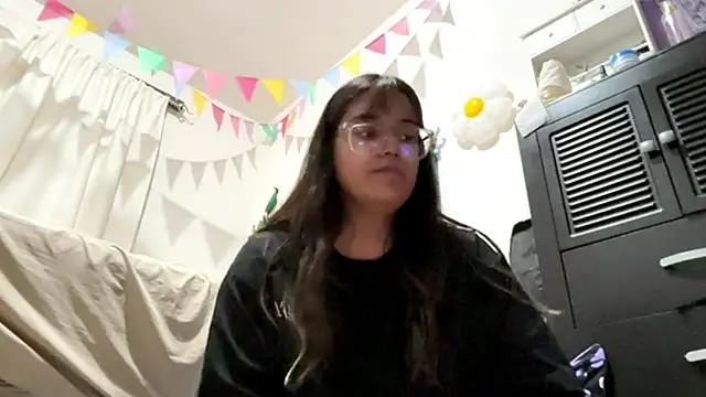 SolcitaThiccc online show from November 5, 2025, 2:58 am