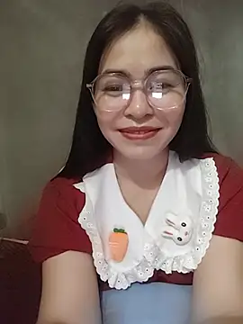 Bamboo-niee123 online show from May 19, 2026, 3:08 pm