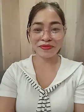 Bamboo-niee123 online show from May 14, 2026, 4:42 am