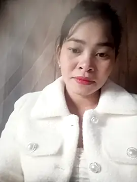 Snapshot of Bamboo-niee123 chatting on November 19, 2025, 1:38 am Bamboo-niee123 online show from November 19, 2025, 1:38 am