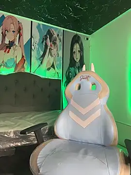 Maryana LS online show from November 10, 2025, 1:27 pm