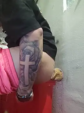 Snapshot of Camisexi66 chatting on November 14, 2025, 3:43 am Camisexi66 online show from November 14, 2025, 3:43 am