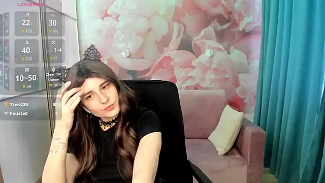 DemmyRose online show from December 4, 2025, 8:02 am