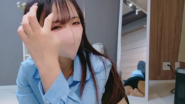 Snapshot of Mimi-Dreammood chatting on December 19, 2025, 9:39 pm Mimi-Dreammood online show from December 19, 2025, 9:39 pm