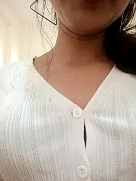 Cute Sanaaya online show from December 14, 2025, 10:10 am