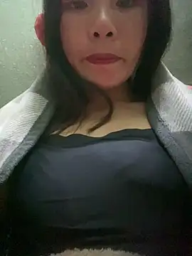 Elysia-007 online show from December 16, 2025, 2:32 pm