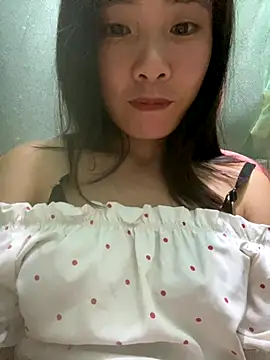 Elysia-007 online show from October 29, 2025, 1:10 pm