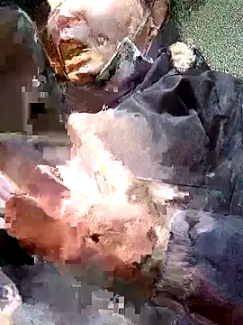 yoyo-mi online show from November 28, 2025, 2:01 am