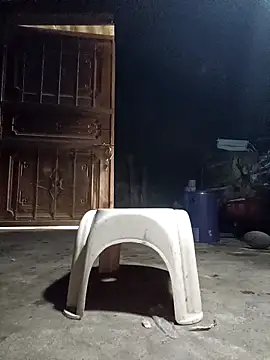 yoyo-mi online show from January 7, 2026, 1:21 am