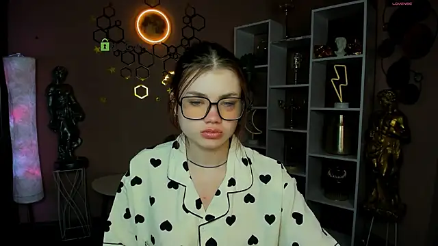 isabel wave online show from April 15, 2026, 7:18 pm