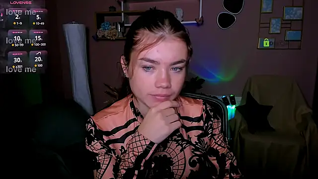 isabel wave online show from November 18, 2025, 7:44 am