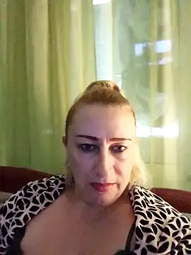 Esenia505 online show from November 10, 2025, 11:26 am