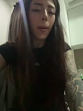 Snapshot of AshleyWinslow chatting on May 25, 2026, 8:29 pm AshleyWinslow online show from May 25, 2026, 8:29 pm