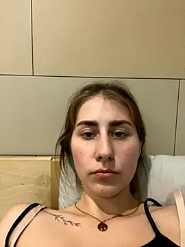 Snapshot of Aliccaa chatting on October 28, 2025, 6:29 pm Aliccaa online show from October 28, 2025, 6:29 pm