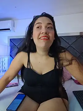 Snapshot of MadiisonGrey_ chatting on November 23, 2025, 4:33 am MadiisonGrey online show from November 23, 2025, 4:33 am