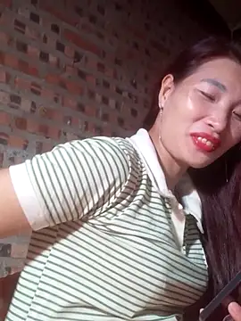 Snapshot of HGiasexy69 chatting on December 17, 2025, 2:55 pm HGiasexy69 online show from December 17, 2025, 2:55 pm