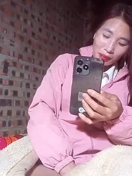 Snapshot of HGiasexy69 chatting on December 21, 2025, 1:35 pm HGiasexy69 online show from December 21, 2025, 1:35 pm