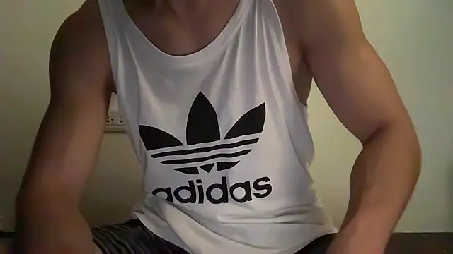 Snapshot of dudeseven chatting on August 3, 2026, 4:46 pm dudeseven online show from August 3, 2026, 4:46 pm