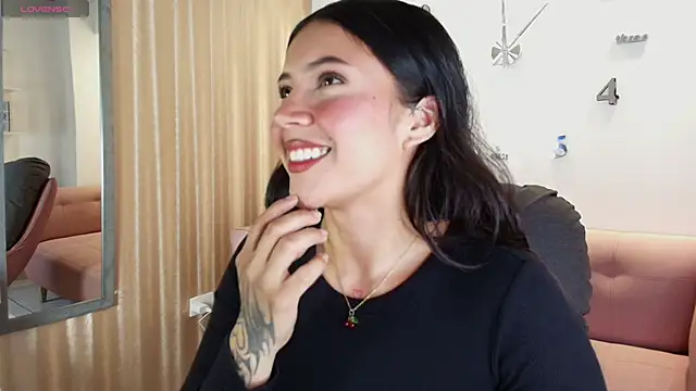 KamyGlam online show from February 7, 2026, 8:06 pm