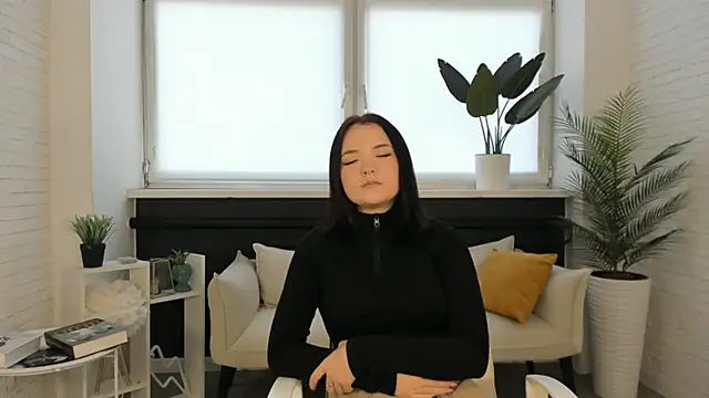 KareyEllen online show from October 30, 2025, 7:39 am