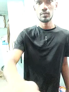 Snapshot of cutty_abi_ chatting on November 19, 2025, 3:17 am cutty abi online show from November 19, 2025, 3:17 am