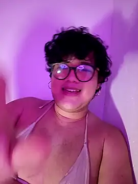 Alice2806 online show from February 15, 2026, 7:51 am