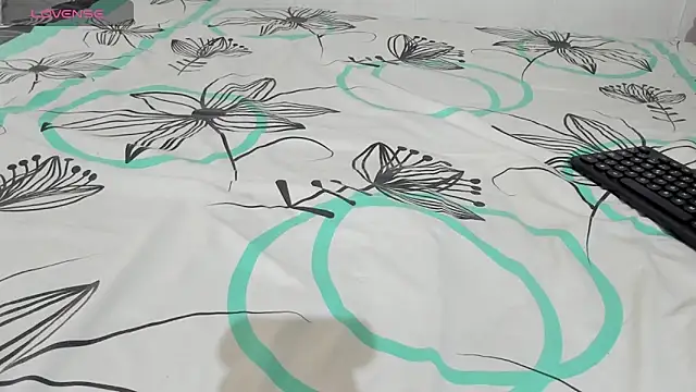 sexynova 93 online show from February 5, 2026, 7:10 pm