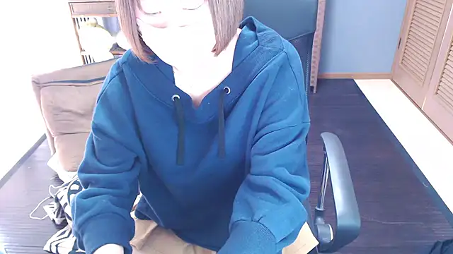 YUNONNON online show from February 23, 2026, 1:29 am